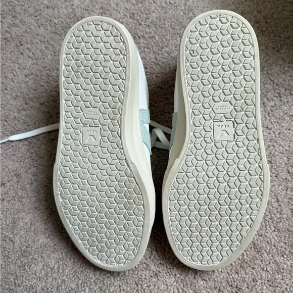 EUC Veja Campo White Matcha Sneakers - Picture 3 of 4